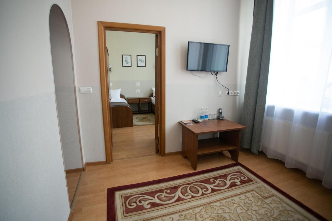 Molodezhnaya Hotel Brest Dış mekan fotoğraf