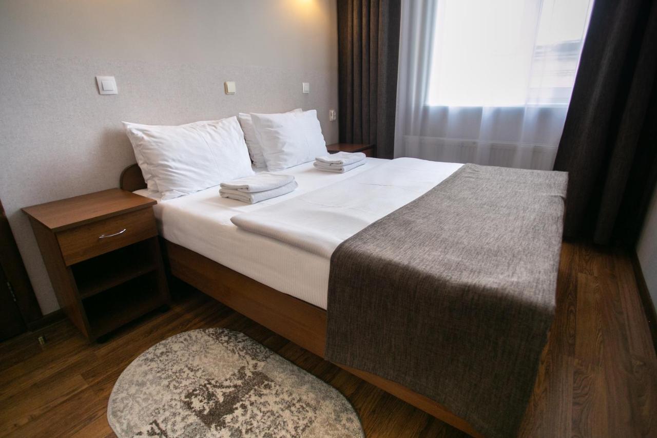 Molodezhnaya Hotel Brest Dış mekan fotoğraf