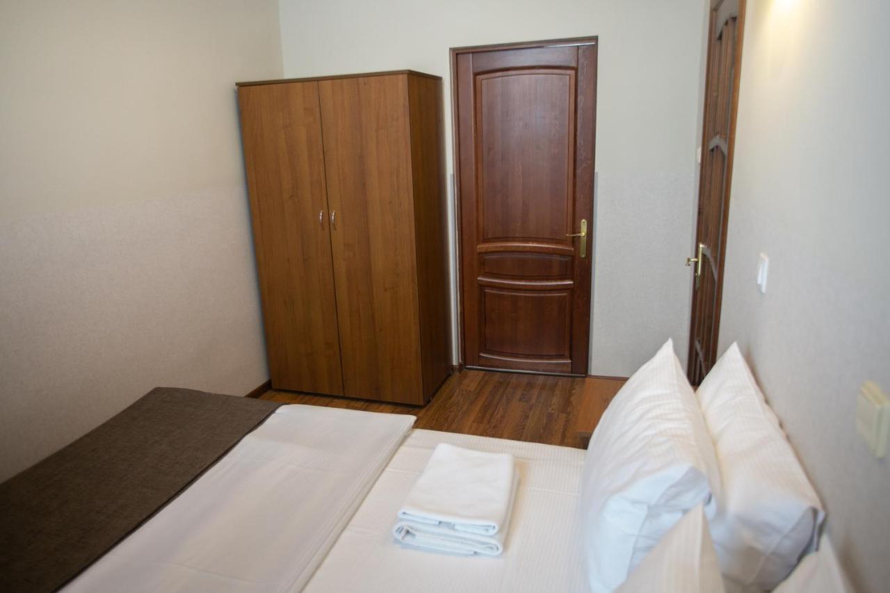 Molodezhnaya Hotel Brest Dış mekan fotoğraf