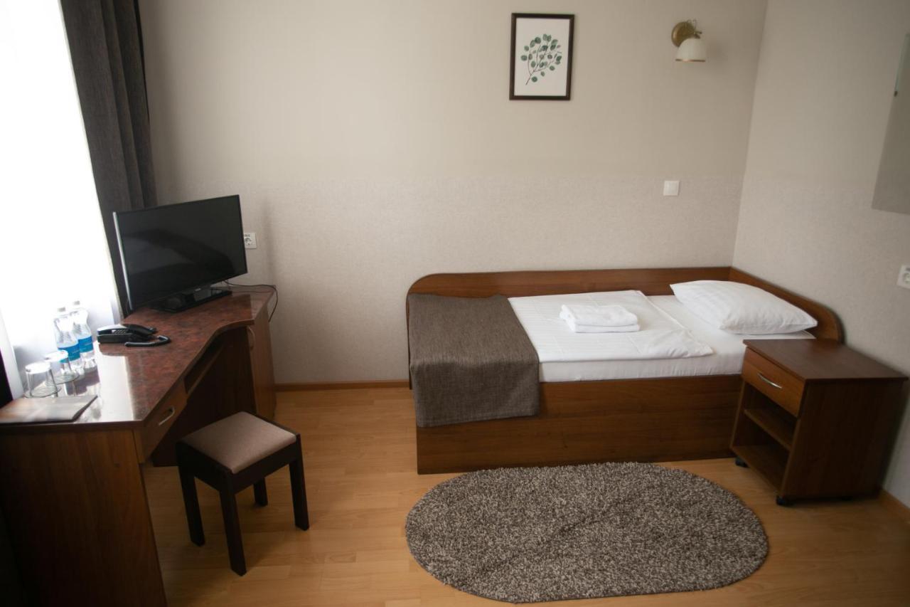 Molodezhnaya Hotel Brest Dış mekan fotoğraf