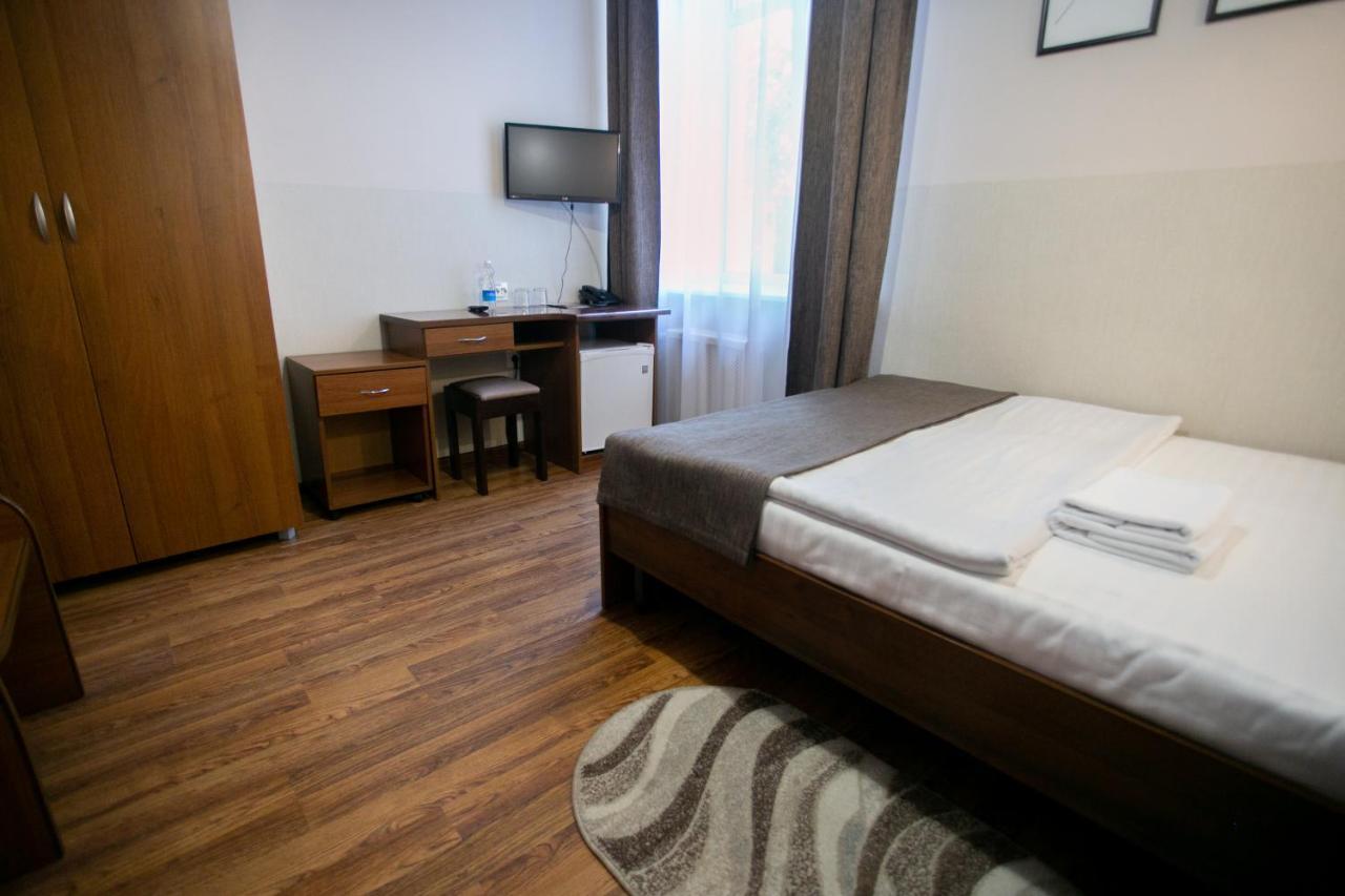 Molodezhnaya Hotel Brest Dış mekan fotoğraf