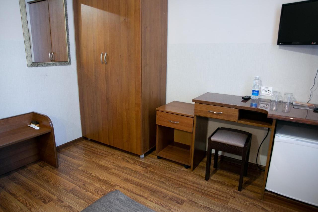 Molodezhnaya Hotel Brest Dış mekan fotoğraf