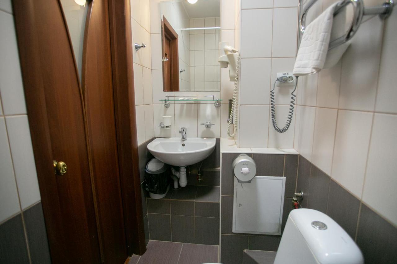 Molodezhnaya Hotel Brest Dış mekan fotoğraf
