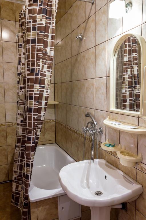 Molodezhnaya Hotel Brest Dış mekan fotoğraf