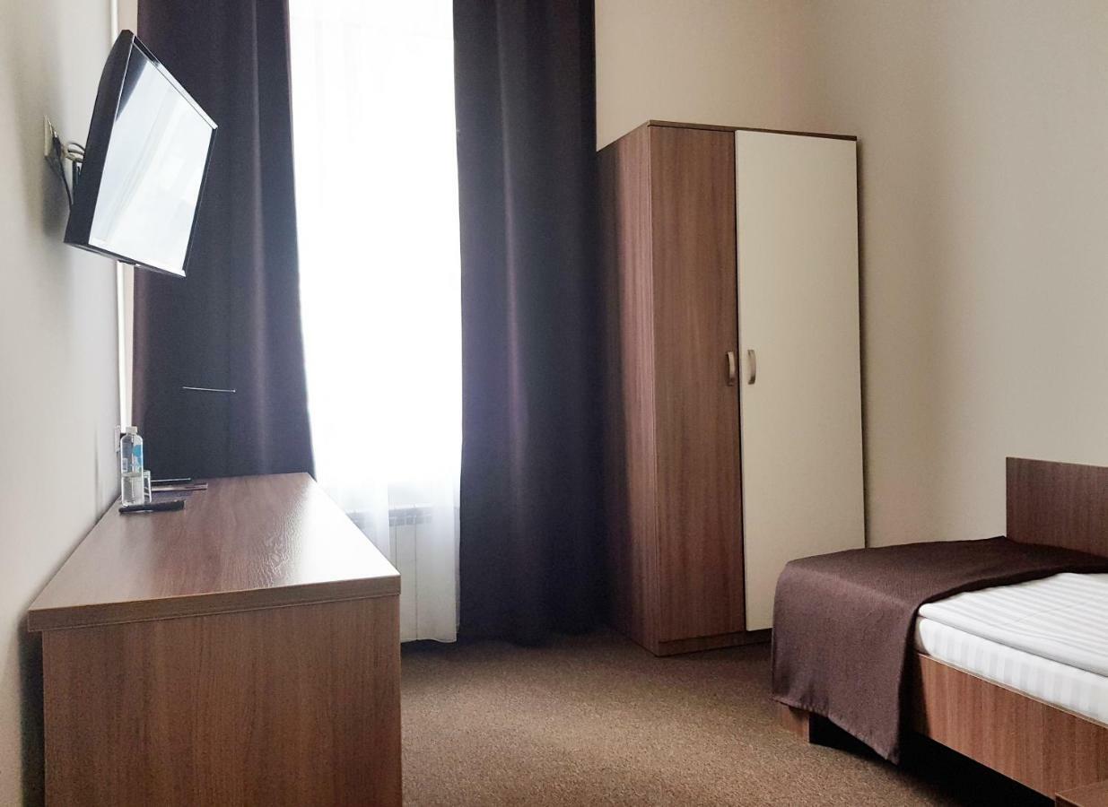 Molodezhnaya Hotel Brest Dış mekan fotoğraf